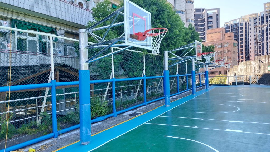 後操場